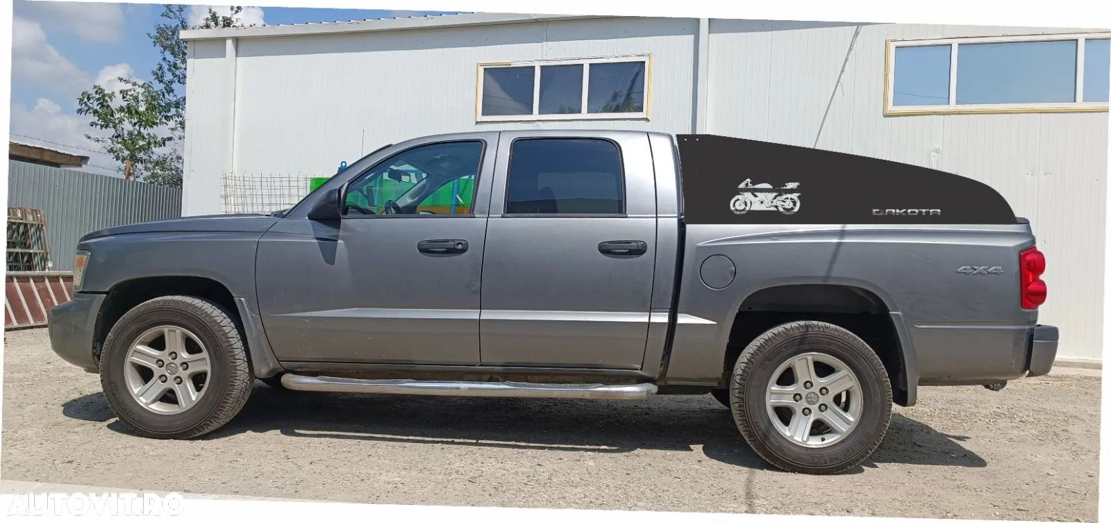 Dodge Dakota - 1