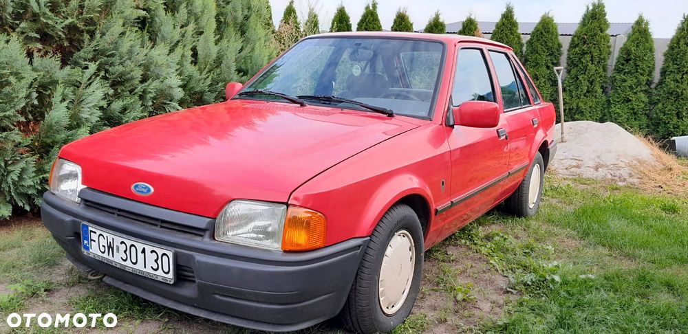 Ford Escort - 1