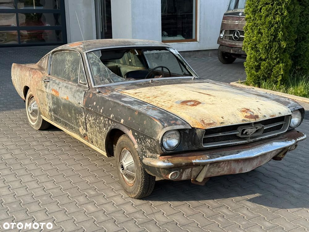 Ford Mustang - 3
