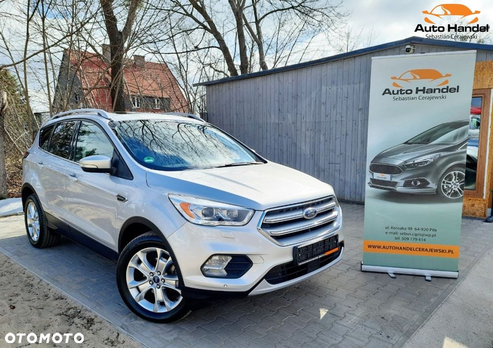 Ford Kuga 1.5 EcoBoost 2x4 Titanium - 2