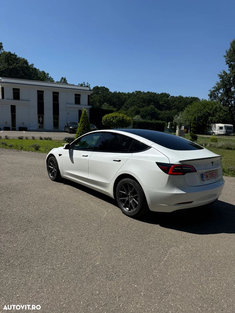 Tesla Model 3 Langstreckenbatterie Allradantrieb Dual Motor - 8