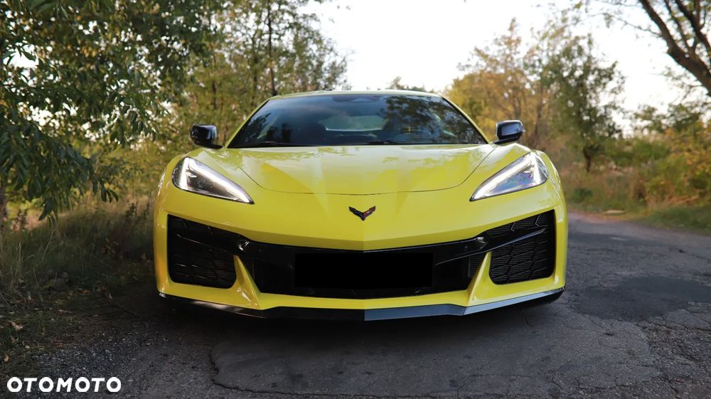 Chevrolet Corvette - 3