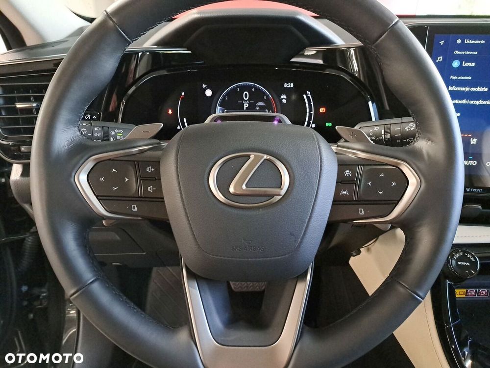 Lexus NX 350h Omotenashi AWD - 22