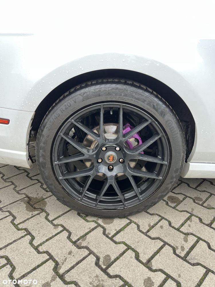 Ford Mustang - 5
