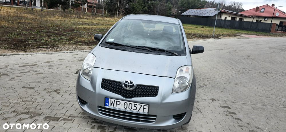 Toyota Yaris 1.0 Terra EU5 - 20