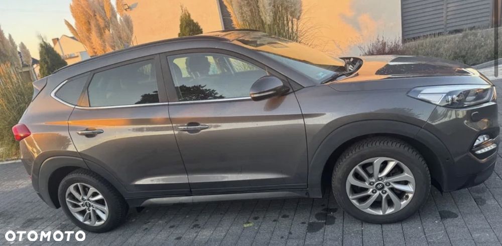 Hyundai Tucson 1.7 CRDI BlueDrive Premium 2WD DCT - 1