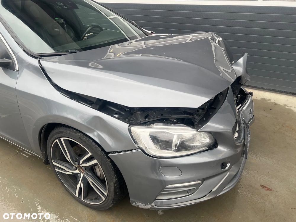 Volvo S60 T6 AWD Geartronic Momentum - 11