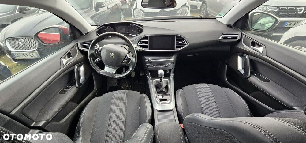 Peugeot 308 - 9