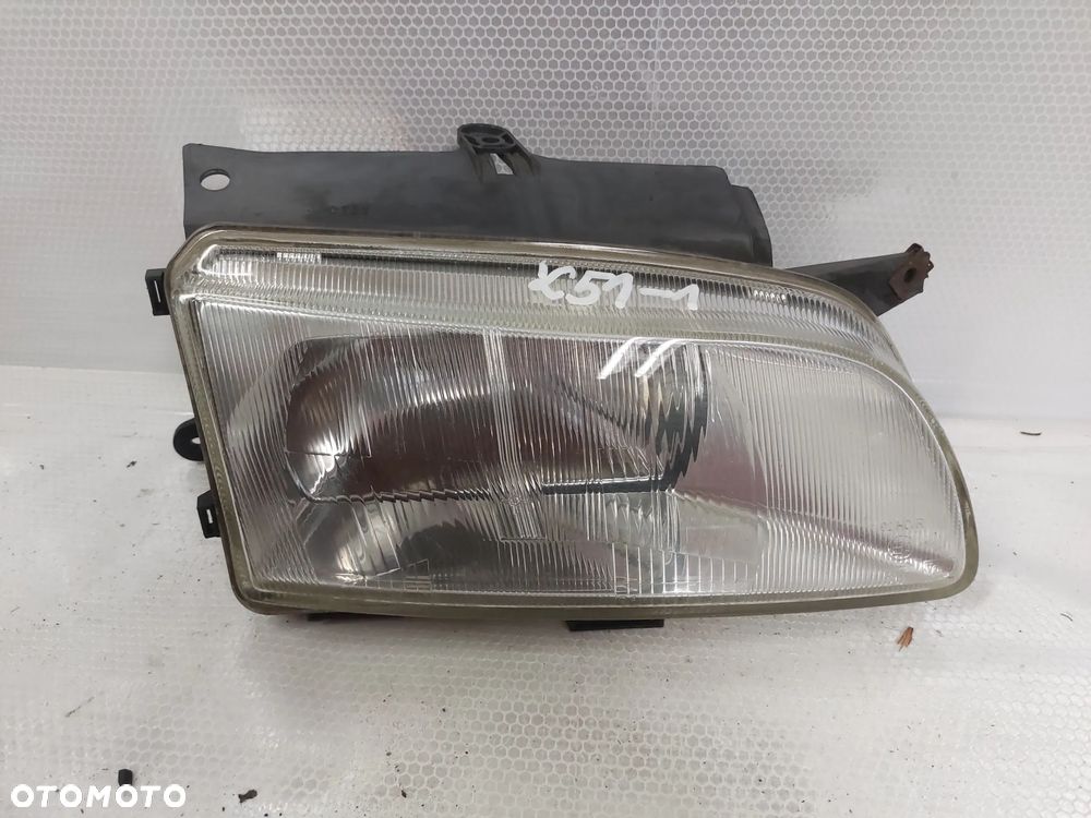 . LAMPA PRZOD PRZEDNIA PRAWA CITROEN BERLINGO 1