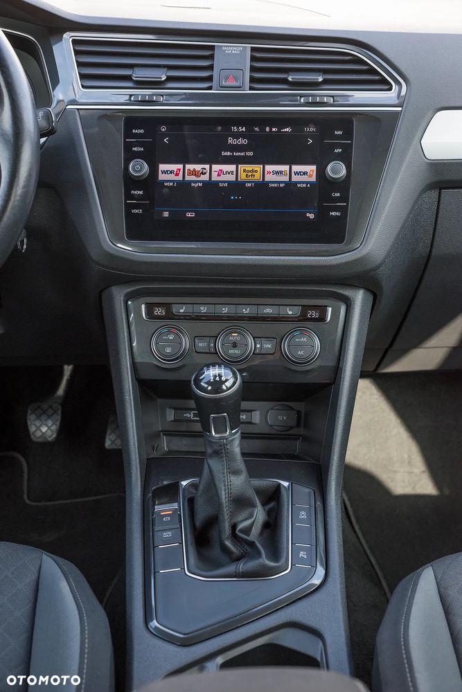 Volkswagen Tiguan 2.0 TDI SCR Elegance - 29