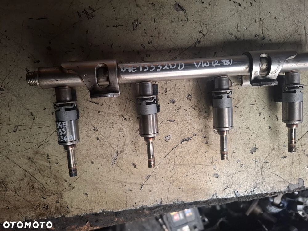 VW SEAT SKODA 1,2 TSI  listwa wtryskowa 04E133320D wtryski 04e906036A