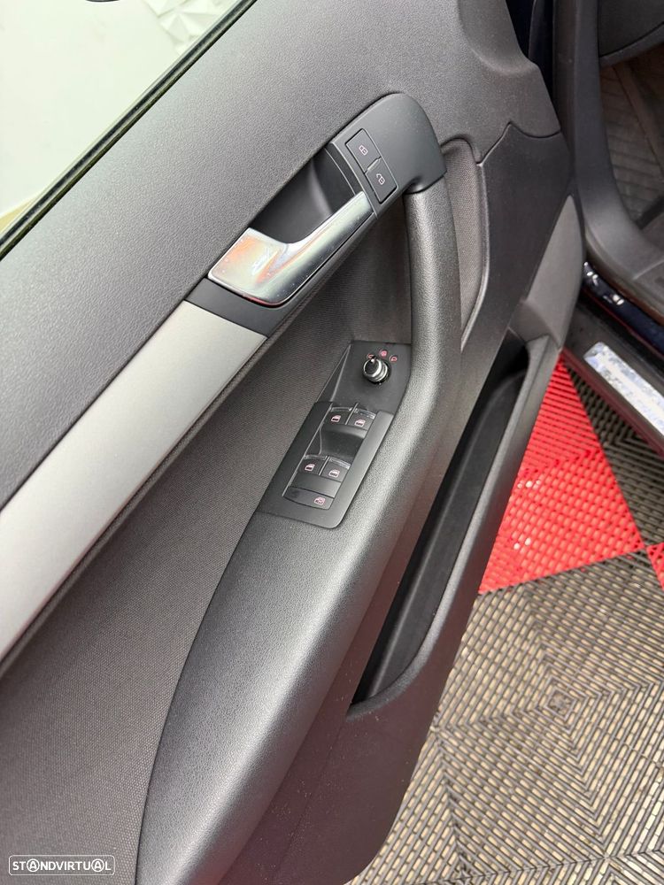 Audi A3 Sportback 2.0 TDi Attraction - 5