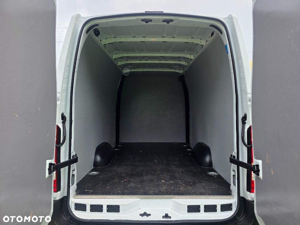 Renault Master - 32