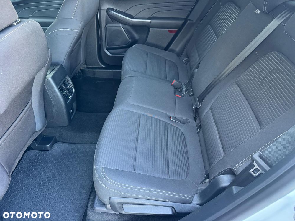 Ford Kuga 2.5 FHEV AWD Titanium eCVT - 33