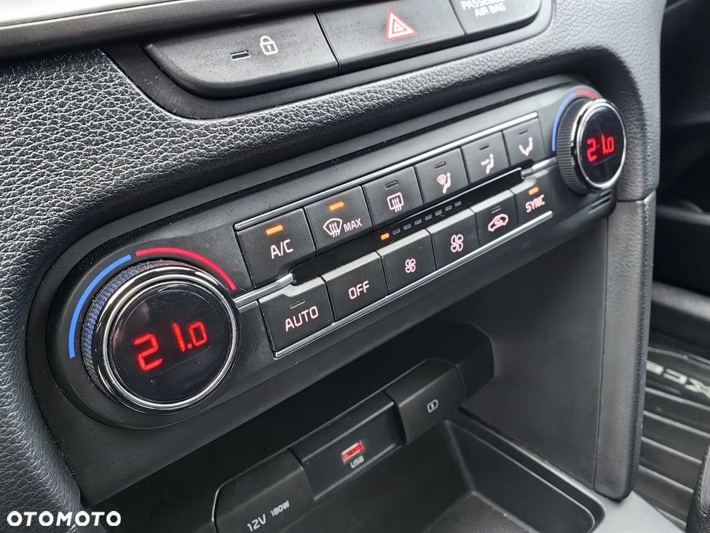 Kia XCeed 1.4 T-GDI M - 11