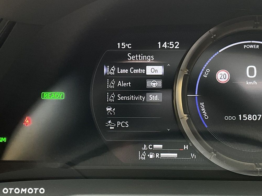 Lexus ES 300h F Sport Edition - 27