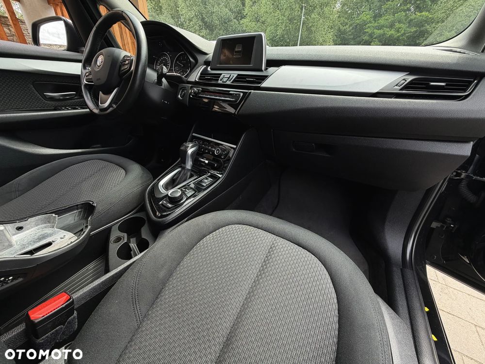 BMW Seria 2 218d Sport-Aut Sport Line - 14