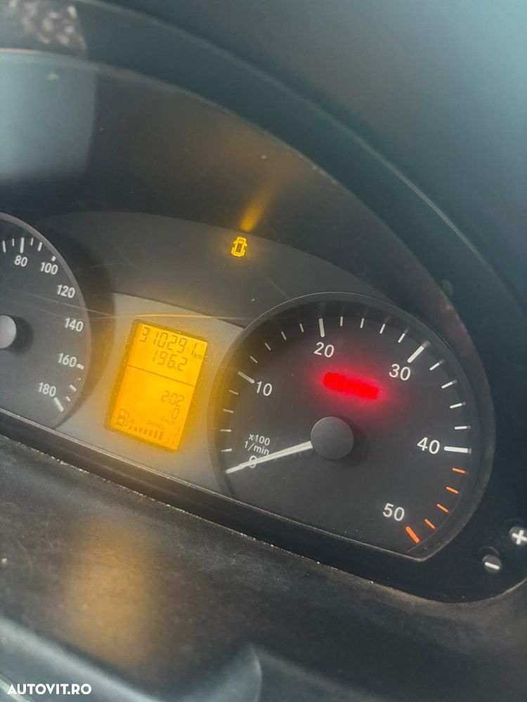 Mercedes-Benz SPRINTER cu lift - 5