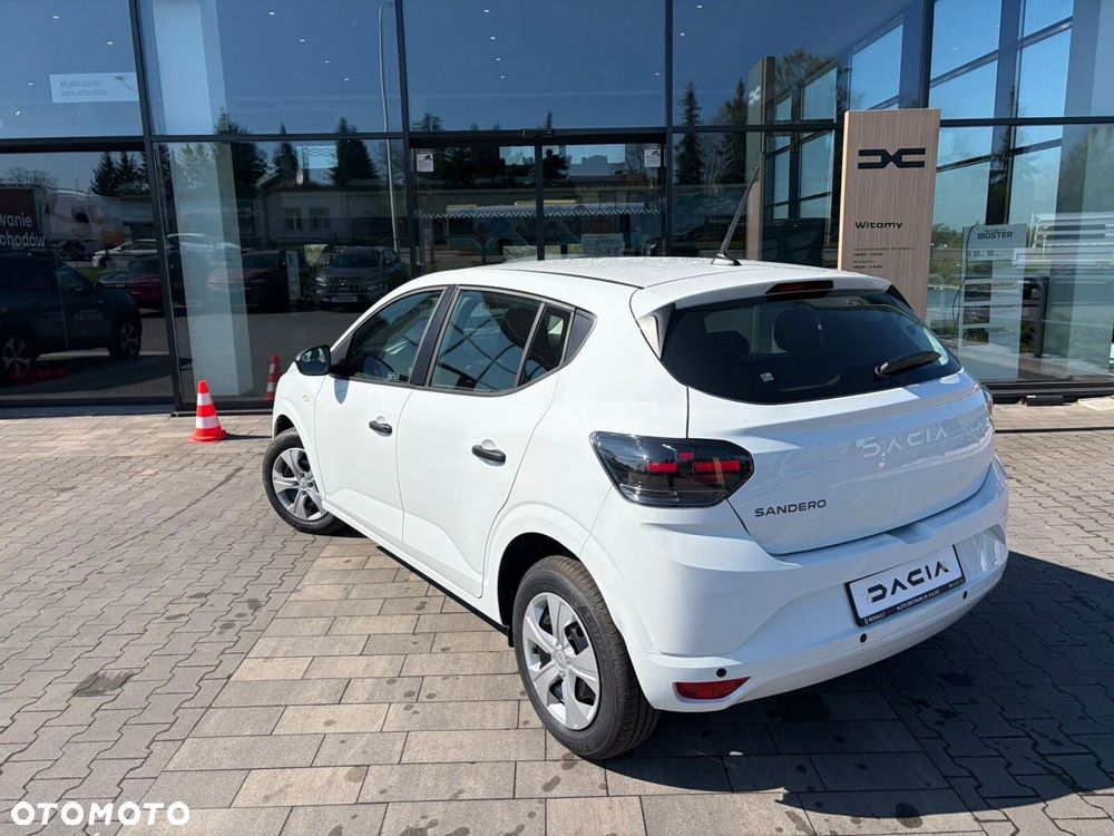 Dacia Sandero - 5