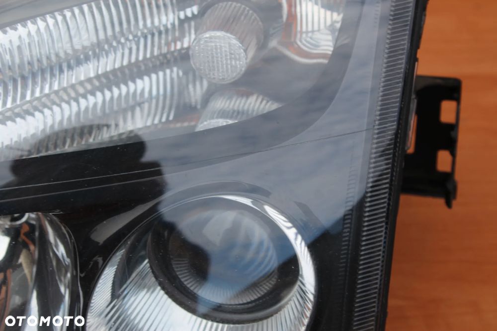 LAMPA LEWA PRZEDNIA OPEL VECTRA C SIGNUM PRZED LIFTEM XENON CIEMNA EUROPA - 4