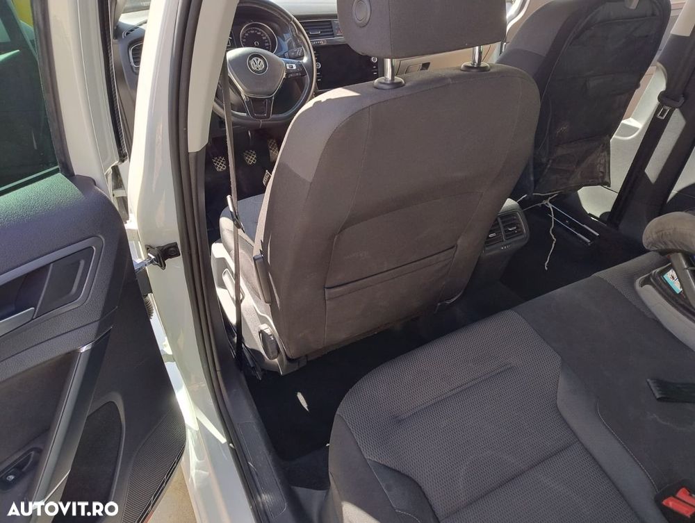 Volkswagen Golf 1.6 TDI Comfortline - 5