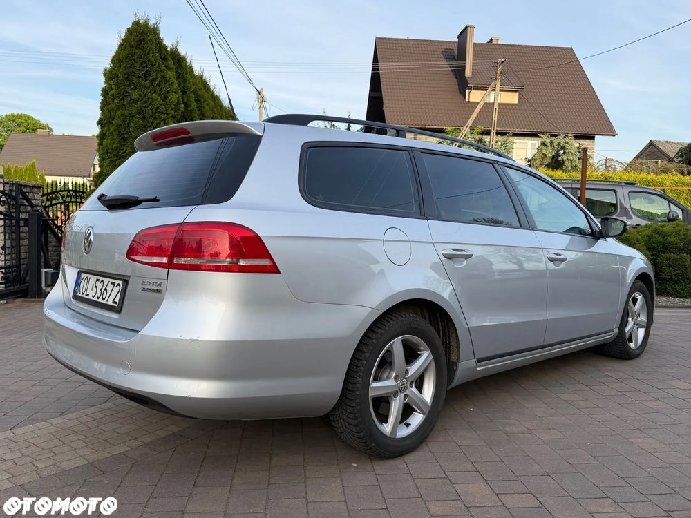 Volkswagen Passat 2.0 Blue TDI SCR Trendline - 4