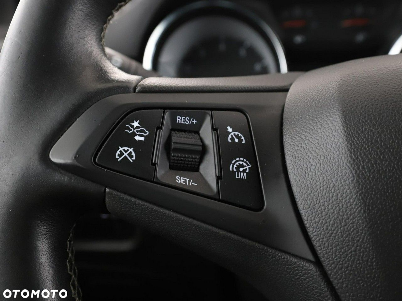 Opel Astra 1.4 Turbo Dynamic - 30