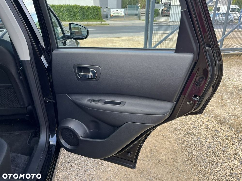 Nissan Qashqai - 22