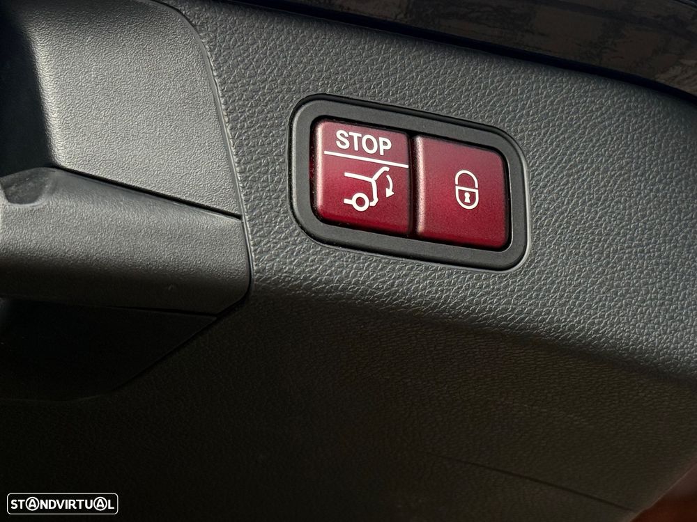 Mercedes-Benz C 300 h AMG Line - 6