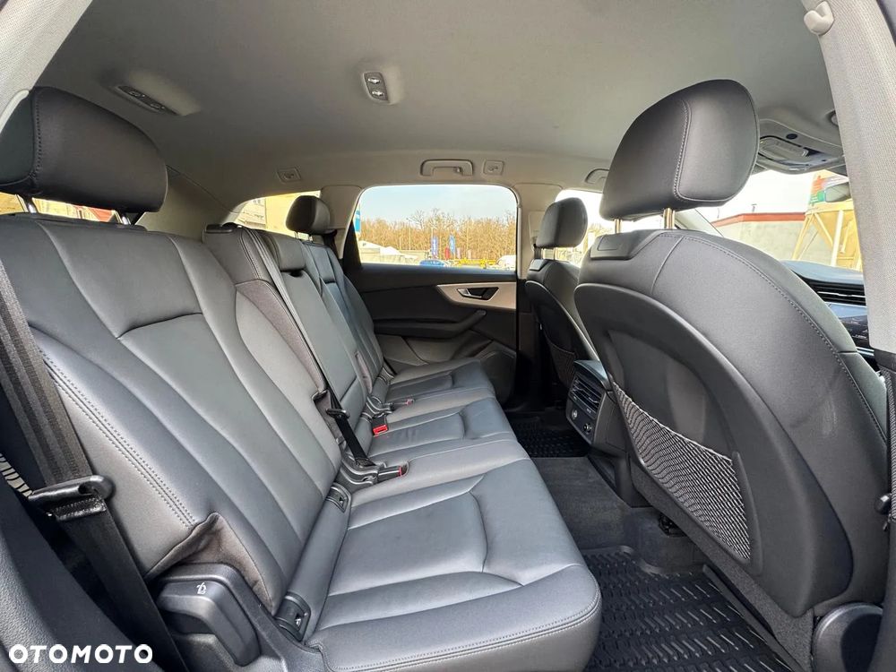 Audi Q7 - 9