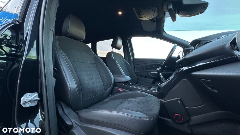 Ford Kuga 2.0 TDCi 4x4 ST-Line - 19