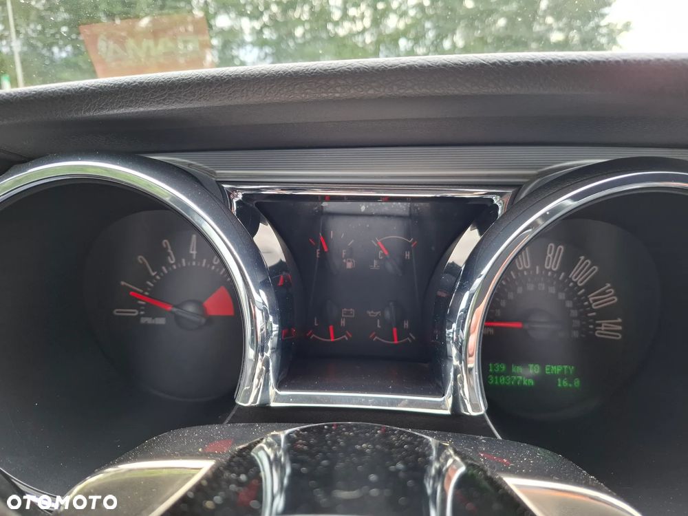 Ford Mustang - 20