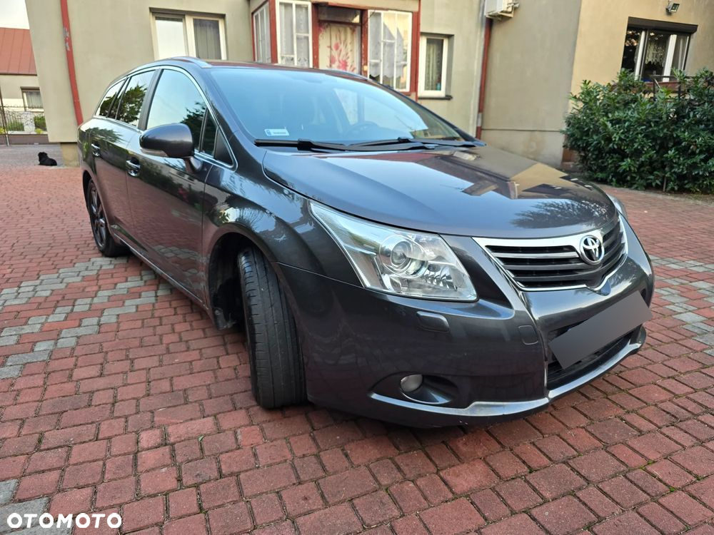 Toyota Avensis 2.0 Sol NAVI - 2