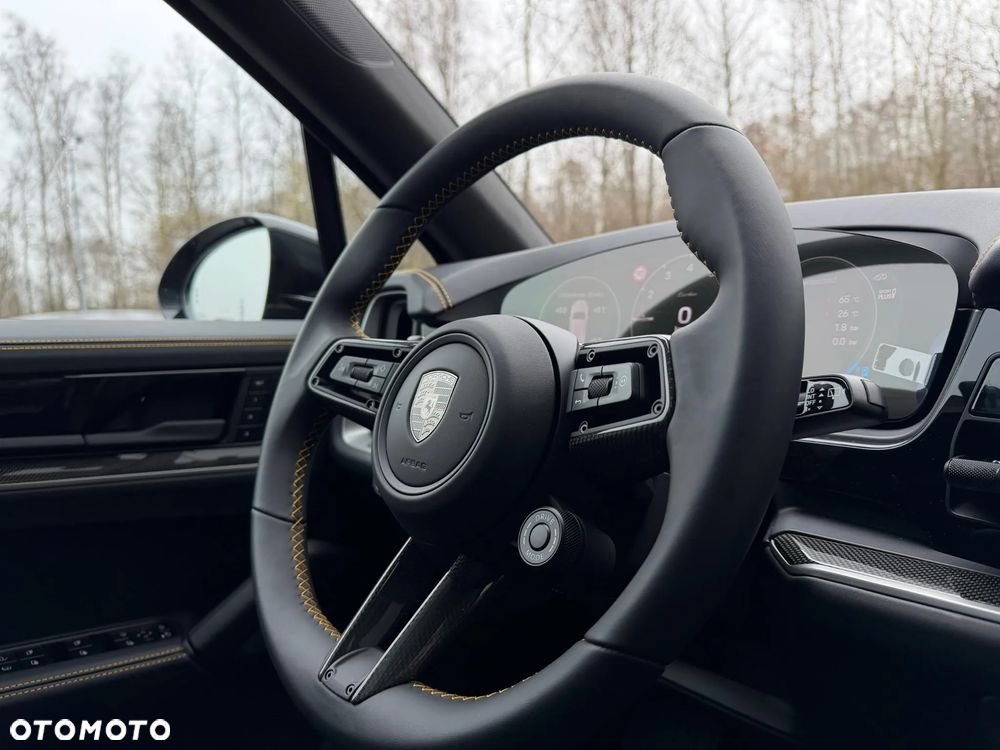 Porsche Cayenne - 12