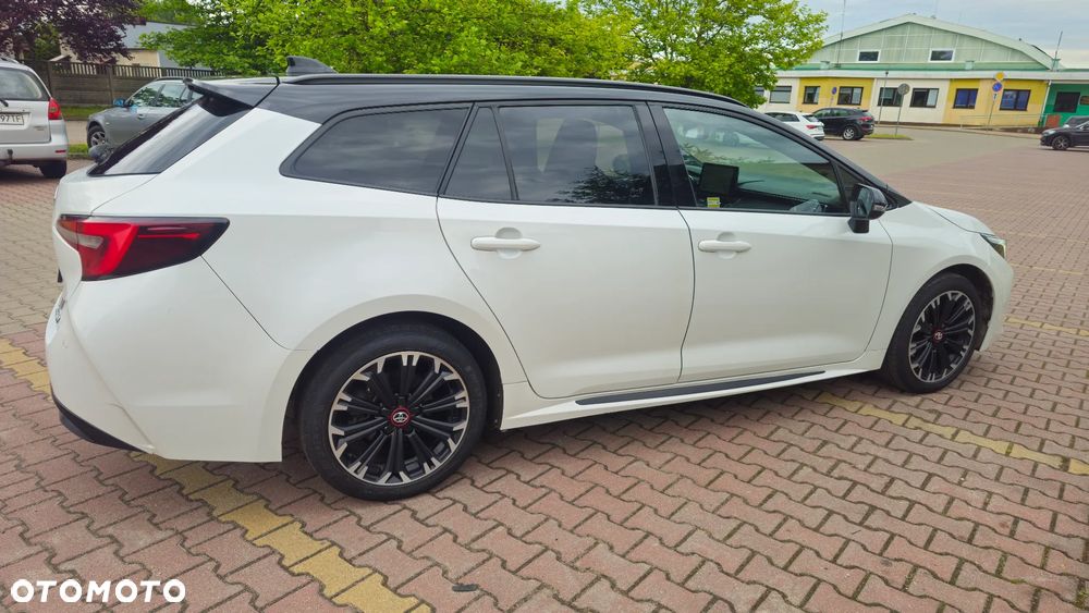 Toyota Corolla 1.8 Hybrid GR Sport - 3