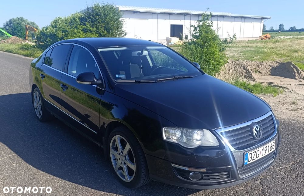 Volkswagen Passat 2.0 TDI DPF Comfortline - 18