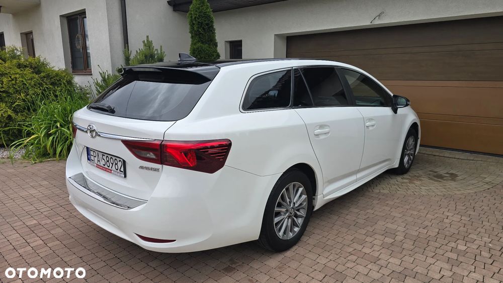 Toyota Avensis - 9
