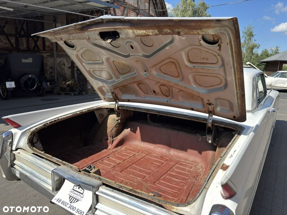 Cadillac Deville - 17