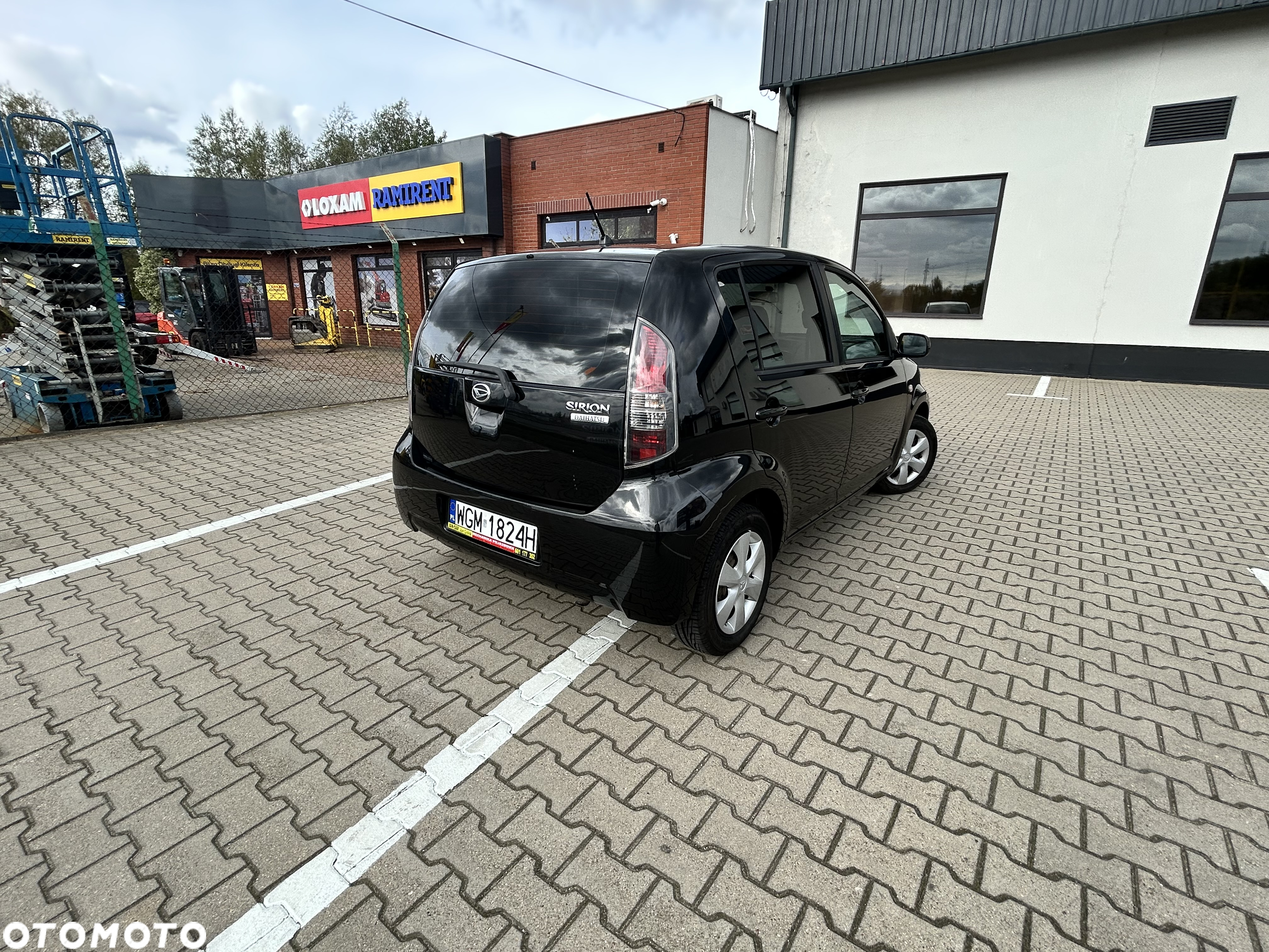 Daihatsu Sirion 1.0 - 8