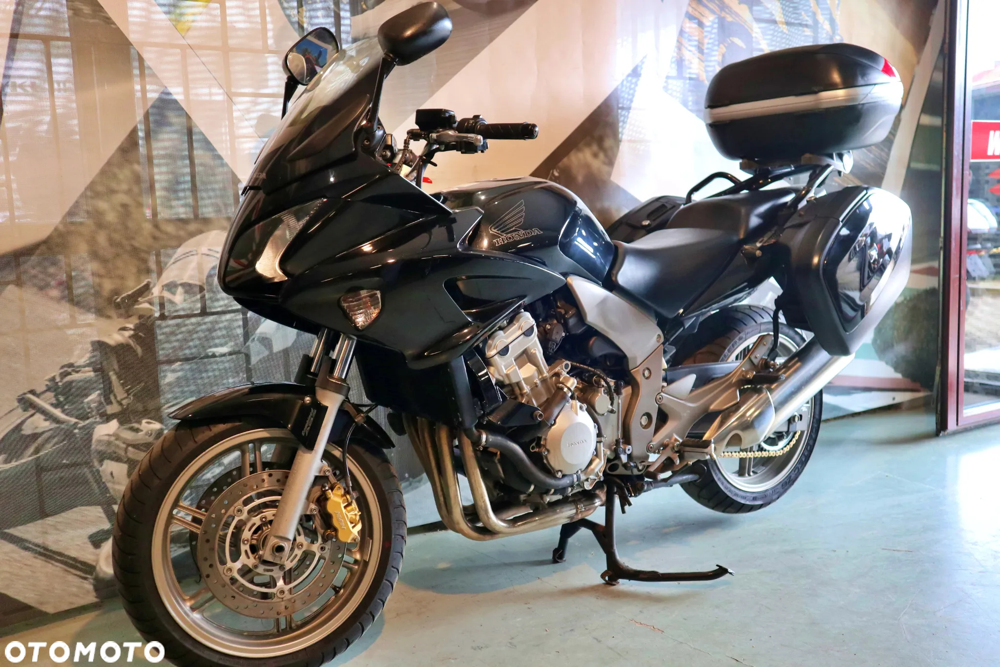 Honda CBF - 2