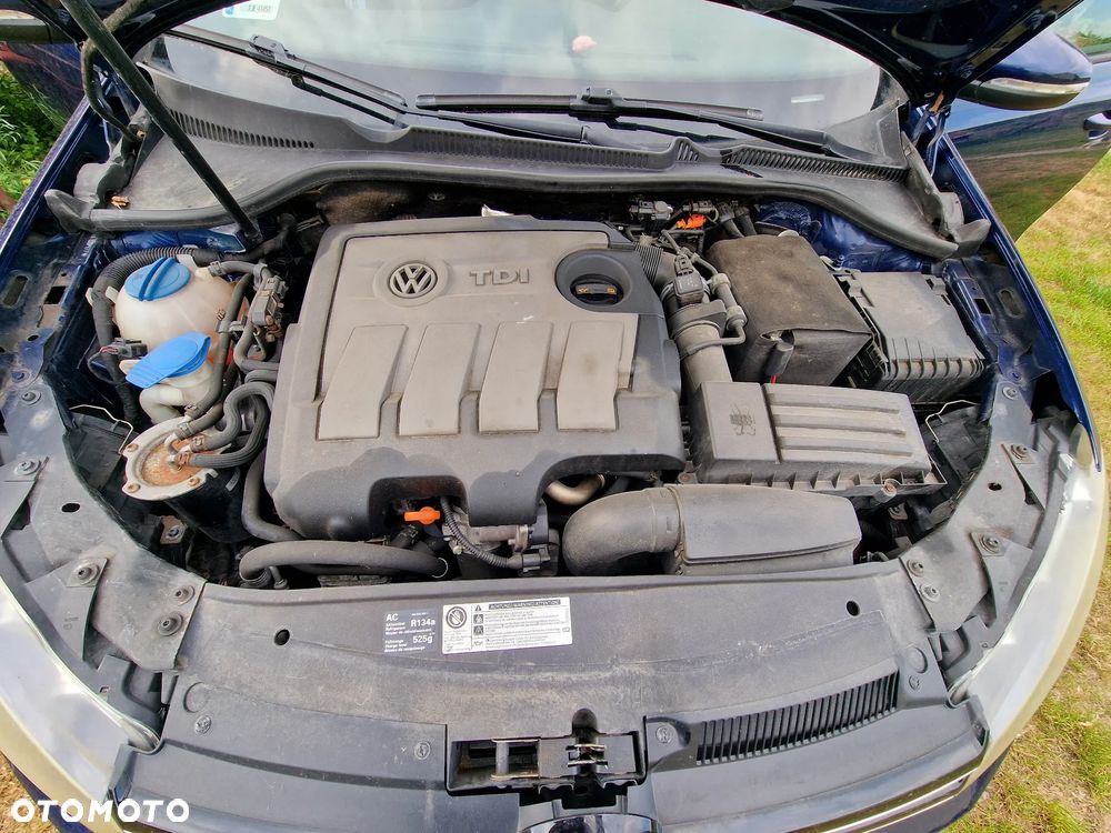 Volkswagen Golf 1.6 TDI Highline - 12