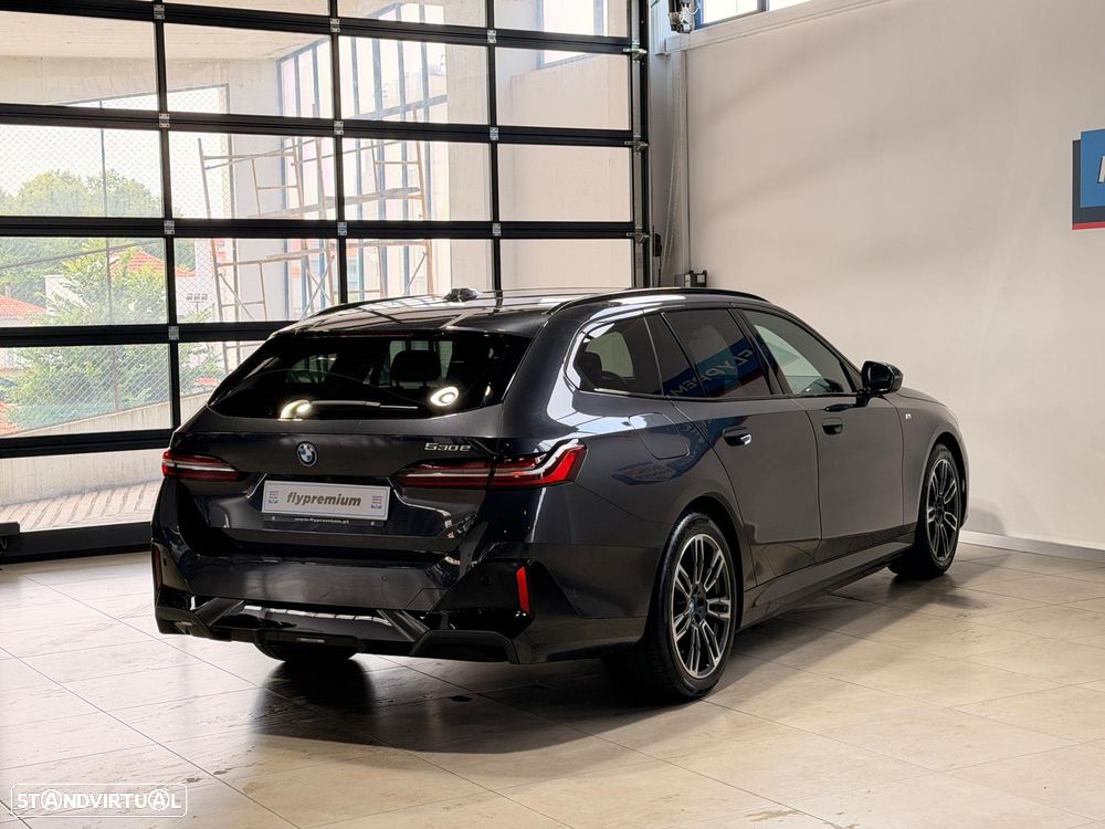 BMW 530 e Pack Desportivo M - 8