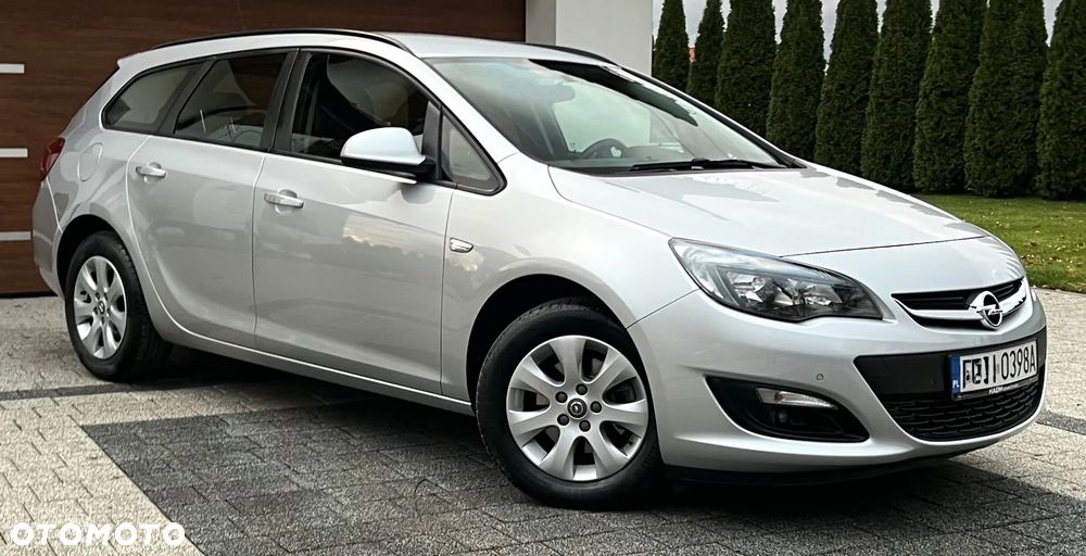 Opel Astra V 1.6 CDTI Dynamic - 3