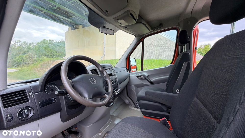 Mercedes-Benz Sprinter - 7