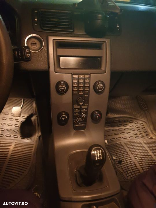 Dezmembrez Volvo V50 - 5