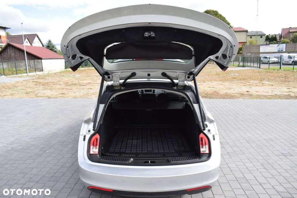 Opel Insignia - 12