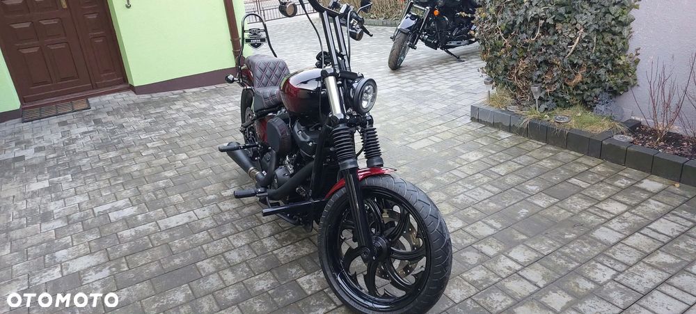 Harley-Davidson Softail Street Bob - 19