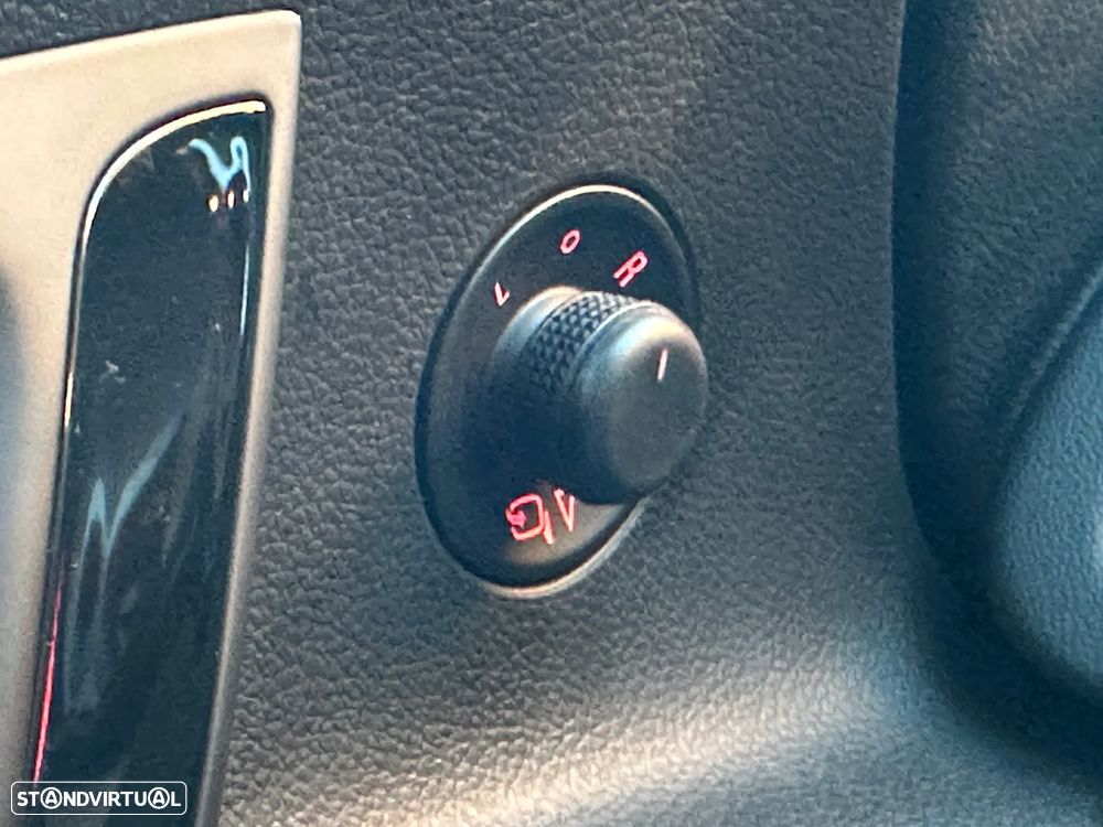 Opel Astra GTC 1.6 CDTi S/S J20 - 17