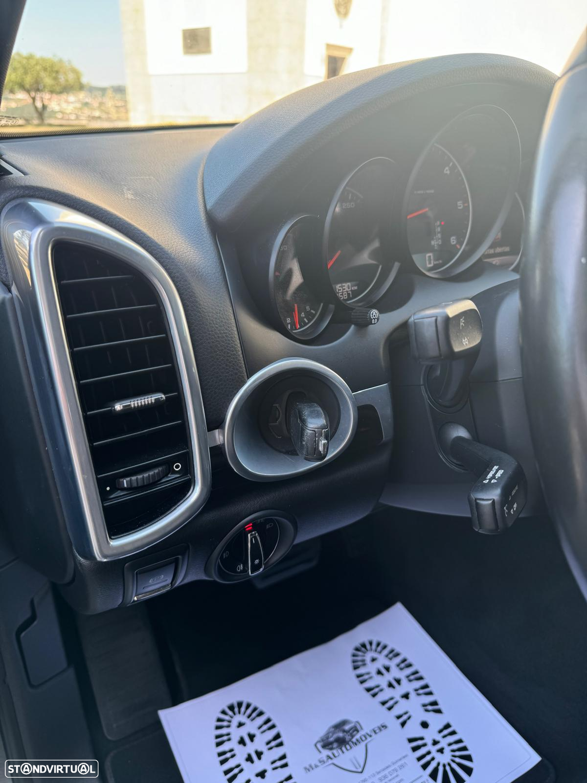 Porsche Cayenne Diesel Platinum Edition - 18
