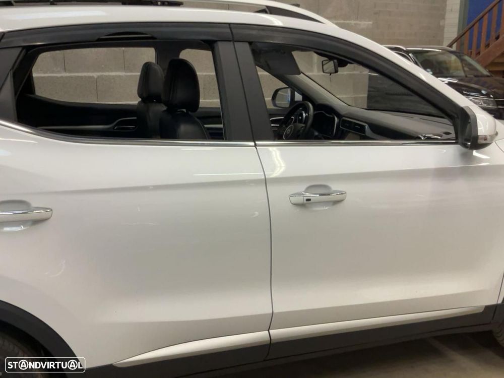 MG ZS EV 44.5 kWh Luxury - 8